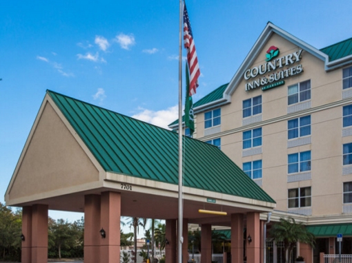 COUNTRY INN AND SUITES UNIVERSAL